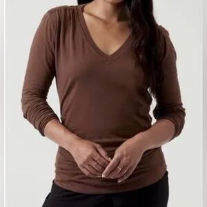 Athleta Brown Outbound V-Neck Long Sleeve Top Size SP